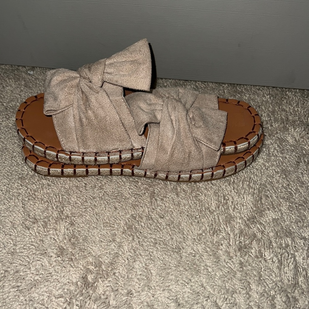 Size 8 boo hoo sandals taupe